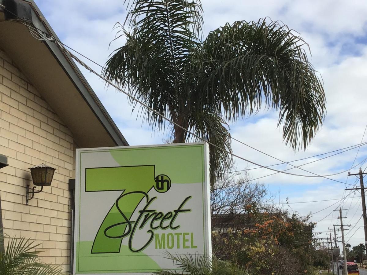 7Th Street Motel ミルデューラ エクステリア 写真